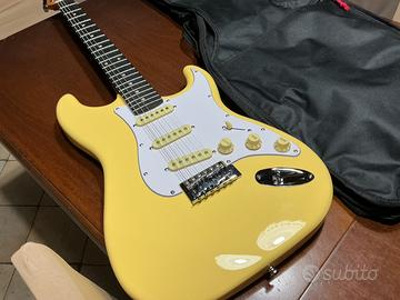 Chitarra EKO Stratocaster Nuova