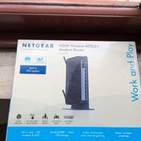 Modem Router NETGEAR 300 Wireless DGN 2200