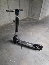 monopattino elettrico Giama Shazzy