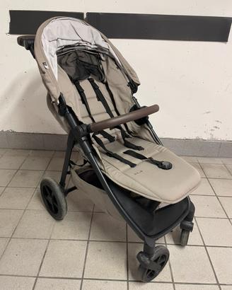 Passeggino MAST M4
