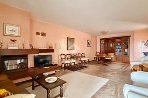 PORZIONE DI TRIFAMILIARE A SELVAZZANO DENTRO