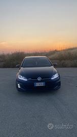 VOLKSWAGEN Golf 7ª serie - 2016