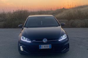 VOLKSWAGEN Golf 7ª serie - 2016