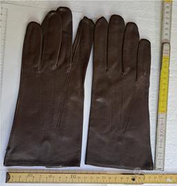 Guanti in pelle militari estivi.