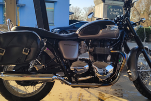 Triumph Bonneville t100
