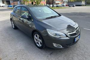 Opel Astra 1.7 CDTI 110CV 5 porte Cosmo