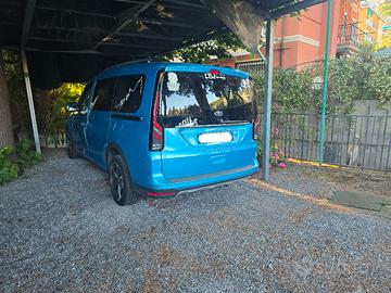 ford tourneo gran connet
