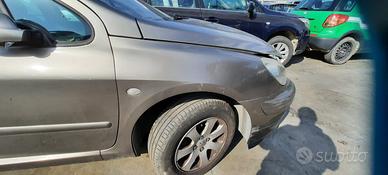 PEUGEOT 307 STATION WAGON - PARAFANGO DESTRO
