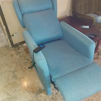 Poltrona  Relax con alzapersone dispositivo medico