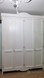 Armadio Fatto totalmente in LEGNO