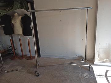 stand per abbigliamento