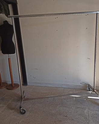 stand per abbigliamento