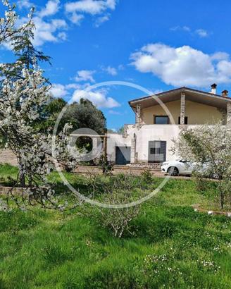 Villa di 400 m² con più di 5 locali a Cerveteri