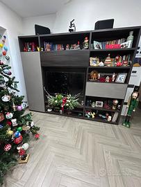 PARETE ATTREZZATA + CREDENZA – tavolino DIVANO