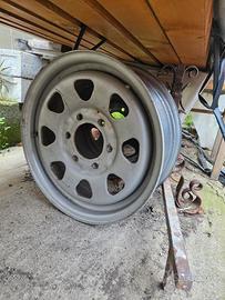 4 cerchi 16x6j nissan d21 King cab