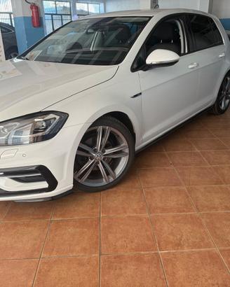 Volkswagen Golf 1.6 TDI 115 CV 5p R line