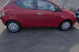 Lancia Ypsilon 1.3 turbo diesel
