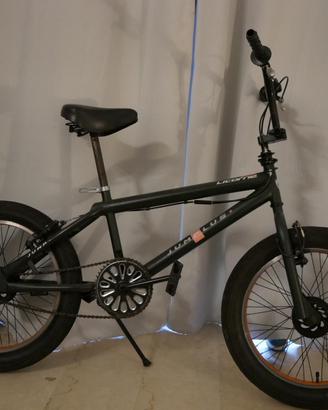 BMX Street Licorne Jump Lusx 20” monomarcia