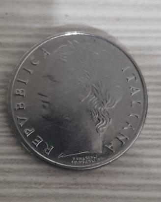100 Lire piccola del 1990.