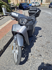 Scooter elettrico 2 posti