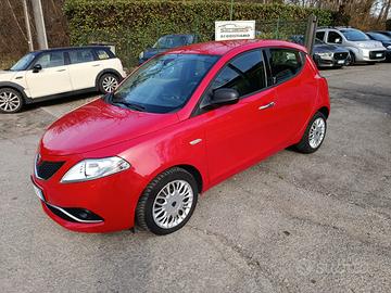 Lancia Ypsilon 1.2 69 CV 5 porte Platinum