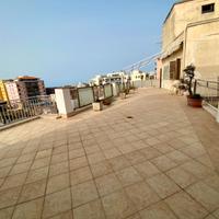 Attico panoramico con terrazza di 100 mq