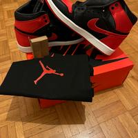 Nike jordan 1 satin bred