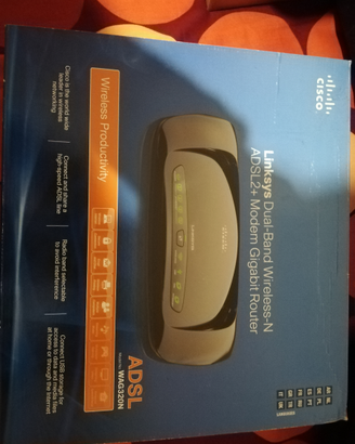 Linksys WAG320N Modem Router ADSL2+ Wireless N 300