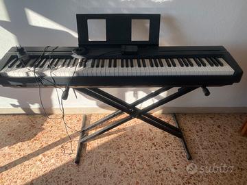 Pianoforte digitale Yamaha P-45B + keyboard stand