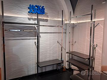 scaffalatura per negozio di abbigliamento