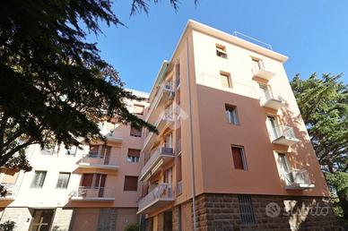 3 LOCALI A TRIESTE