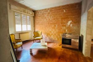 Villa di 230 m² con più di 5 locali e box auto a L