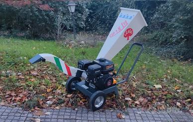 BIOTRITURATORE / CIPPATORE CON MOTORE AUTONOMO