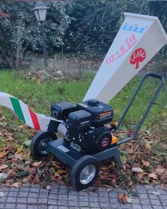 BIOTRITURATORE / CIPPATORE CON MOTORE AUTONOMO
