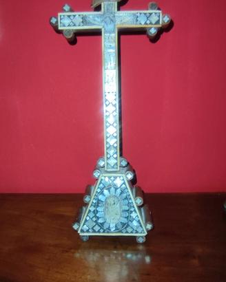 crocefisso d'altare in madreperla 