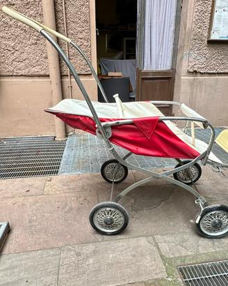 Carrozzina  gioco vintage