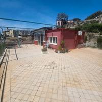 Pozzuoli Via Angelo Compagnone rif.210V