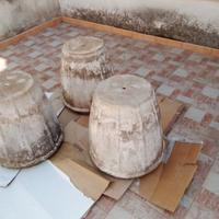 Tre vasi usati da giardino+1in omaggio 