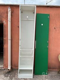 ARMADIO BIANCO CON ANTA FRONTALE VERDE PAX IKEA