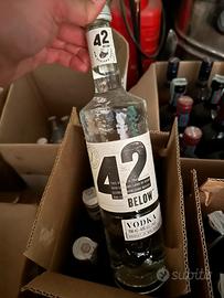 Vodka 42 Below - cartone intero