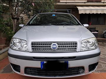 FIAT PUNTO 1.2 BENZ 3.serie 2008, con gancio