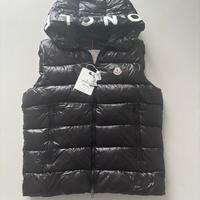 Smanicato moncler