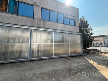 Box a parete scorrevole in alluminio