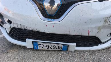 Renault Zoe Zen R135 FLEX carica rapida incidentat