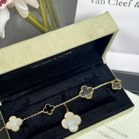 Bracciale Van Cleef & Arpels, mai usato