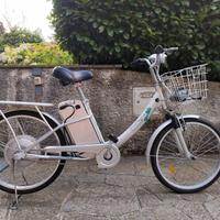 BICI ELETTRICA A PEDALATA ASSISTITA