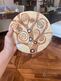 Piatto decorato a mano