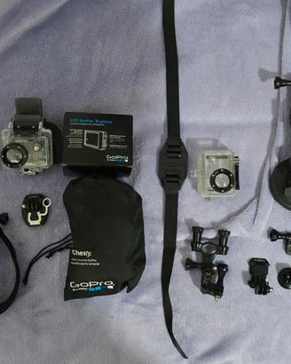 GoPro Hero 2 + LCD BacPac + Kit Accessori (Nuovi)