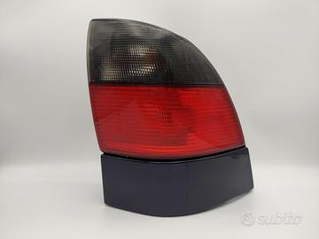 Fanale post dx SAAB 9-5 SW '98