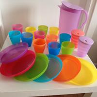 Servizio da tavola in plastica